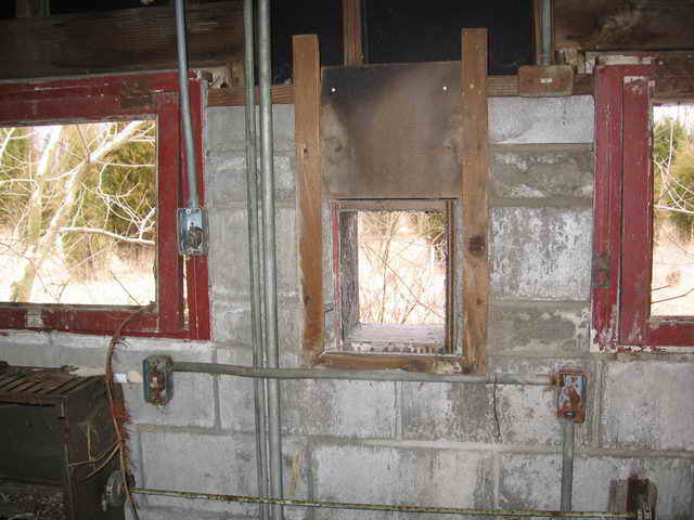 Lake Drive-In - 2006 Photo (newer photo)